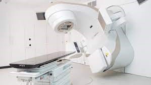 Oxford University Hospitals trust gets new radiotherapy machine - BBC News